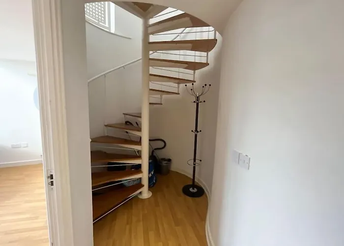 Duplex On The Docks - Free Wifi/Parking